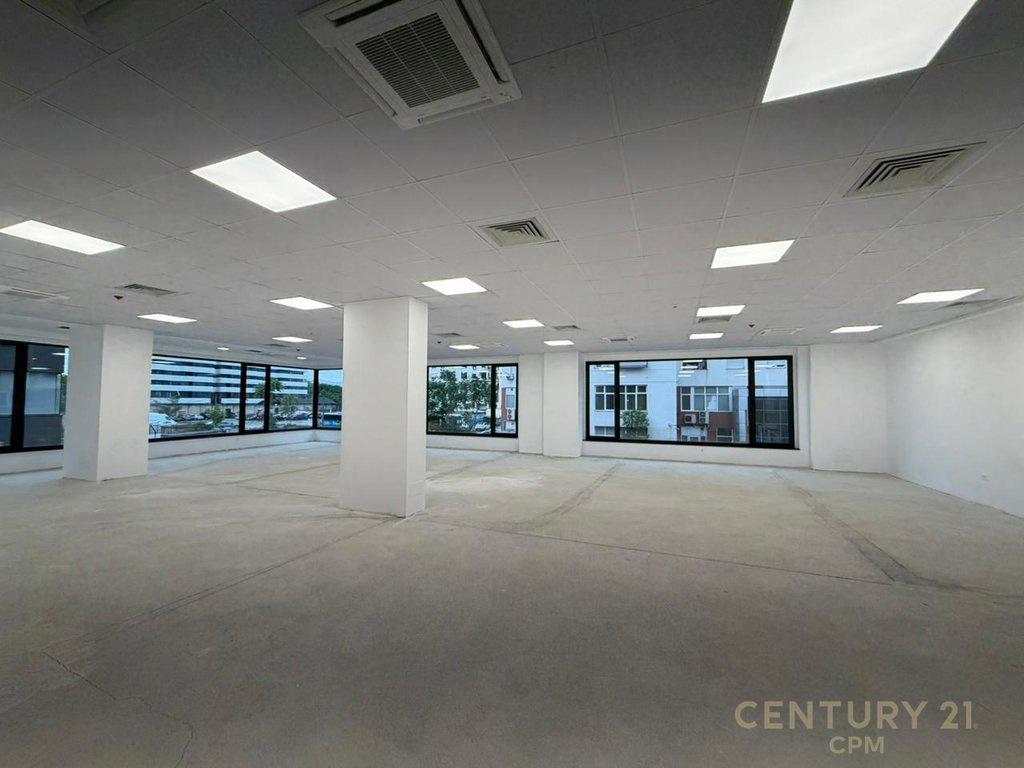 Office Space for Rent at 'Delijorgji' Complex