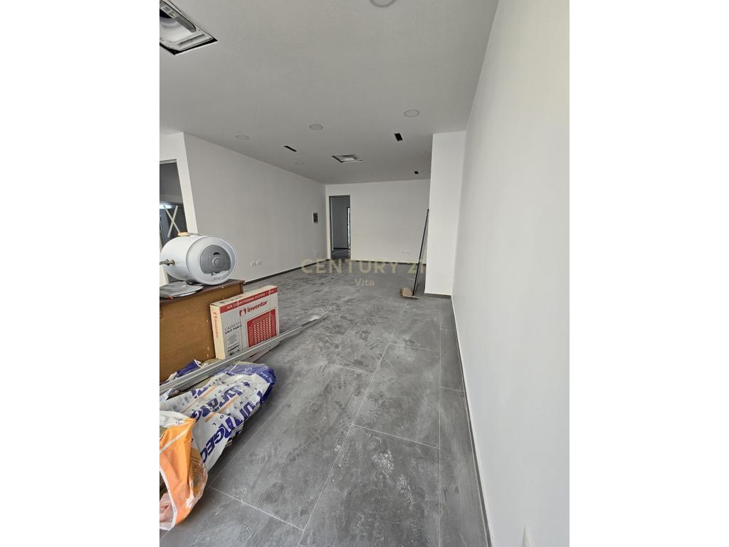 +355695265501 Affitto locale nel centro di Durrës