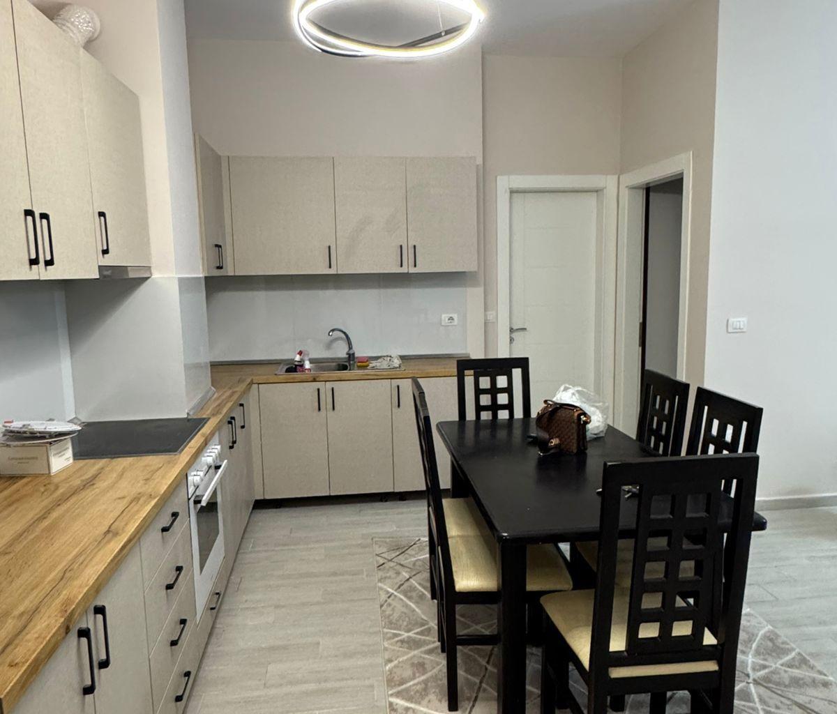 Appartamento in affitto - Astir
