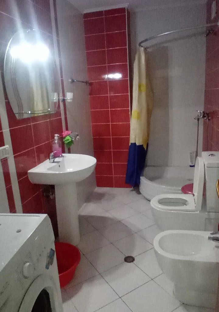 Apartament me qera - Rruga Mihal Grameno