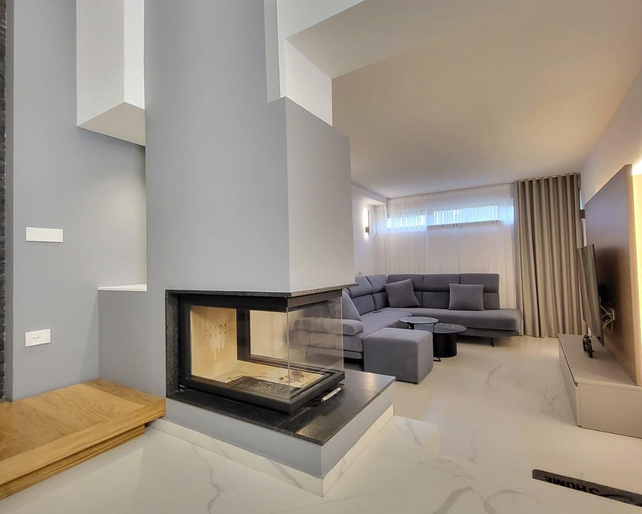 🏡✨ Villa Moderna in Vendita nel Complesso Grey Stone!