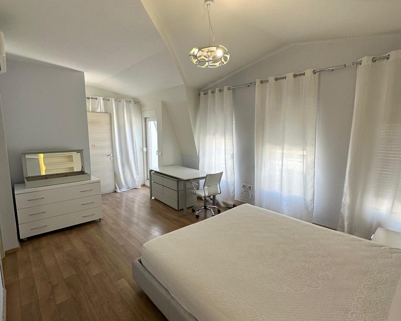 FOR RENT | 4-STOREY VILLA AT WHITE HOUSE, TEG