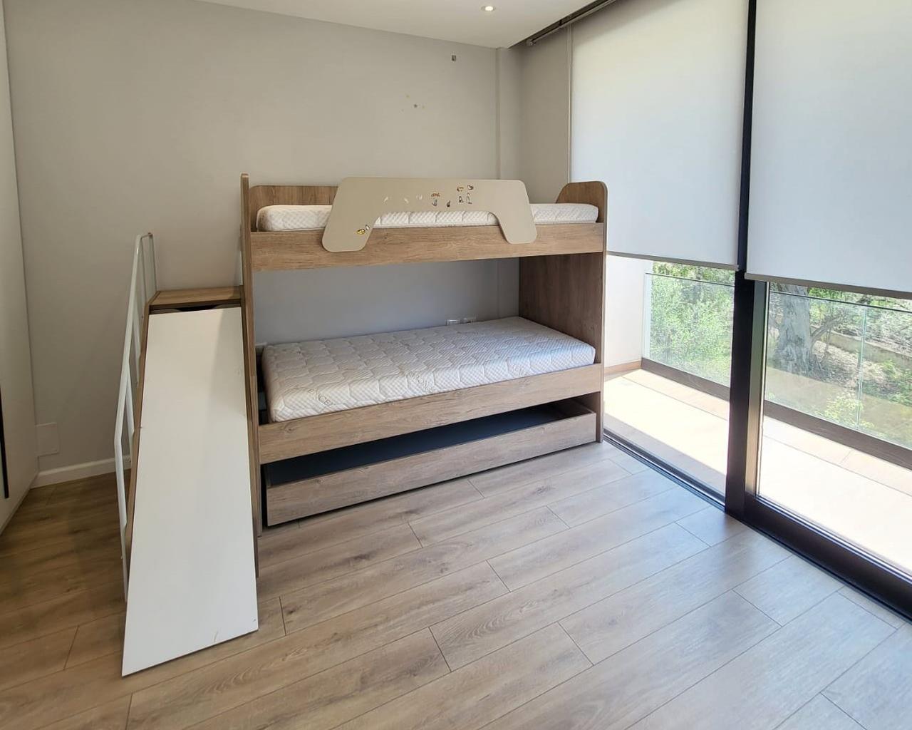 Villa a 3 piani in affitto – Lago Secco, Tirana