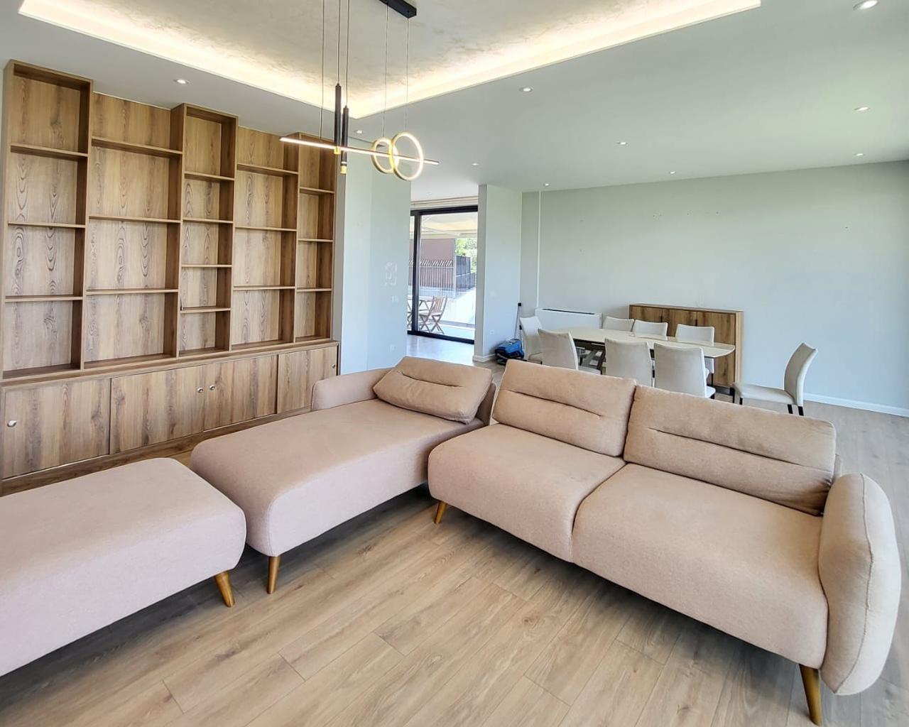 Villa a 3 piani in affitto – Lago Secco, Tirana