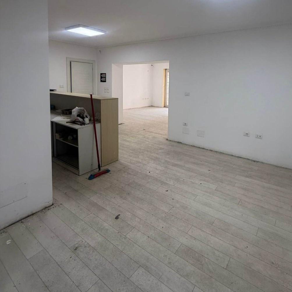 AMBIENTE IN AFFITTO IN VIA MUHAMED GJOLLESHA