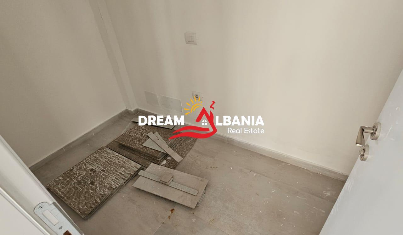 For Rent Commercial Space/Shop, Barrikadave Street