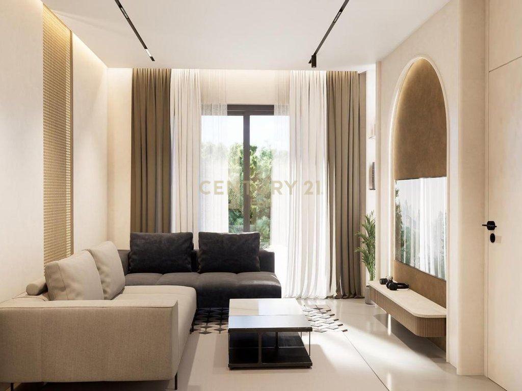 0696984126 РУС/ENG 110,000 EUR 2+1 IN VENDITA