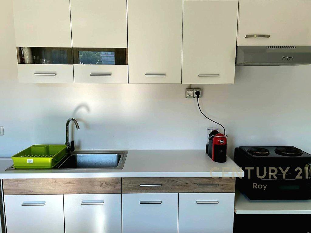 0686051712 VENDESI MONOLOCALE IN VIA SHKEMBI I KAVAJES