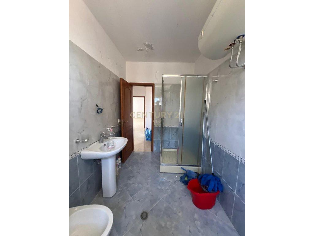 0697603180JEPET ME QERA APARTAMENT 2+1 ME PAMJE DETI TEK VIL