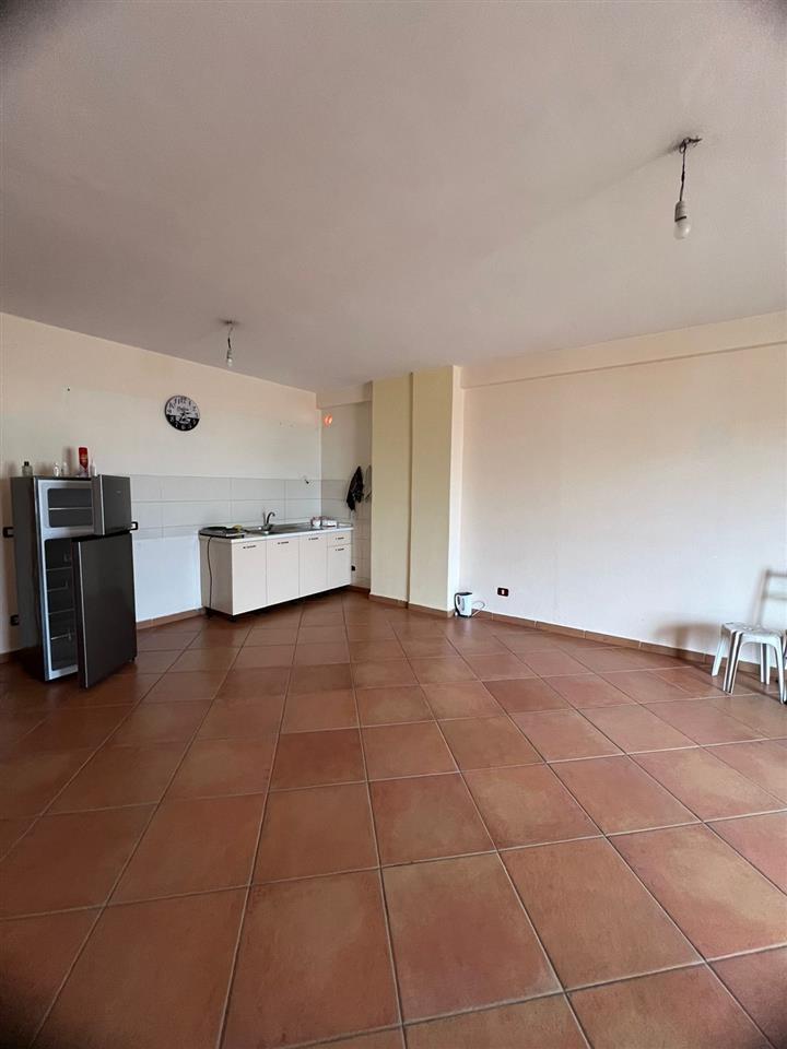 0682064333 APPARTAMENTO 2+1 CON VERANDA VICINO AL TRIBUNALE