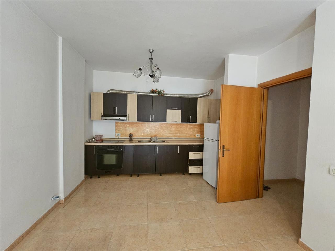 Appartamento con affitto 2+1 Astir 50.000 LEKE