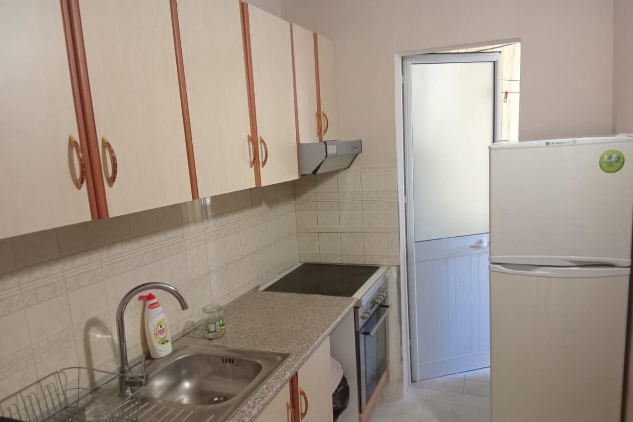 Appartamento con affitto 2+1 in centro, prezzo 700 euro