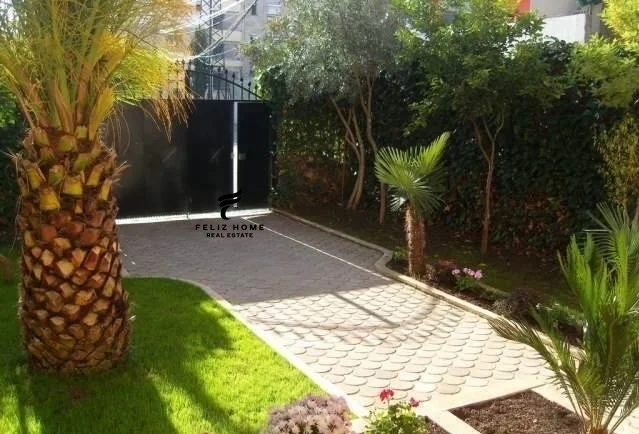 Tirane, vendesi Villa a 3 piani, Piano 3, 500 m² 850.000 € (DON BOSKO)