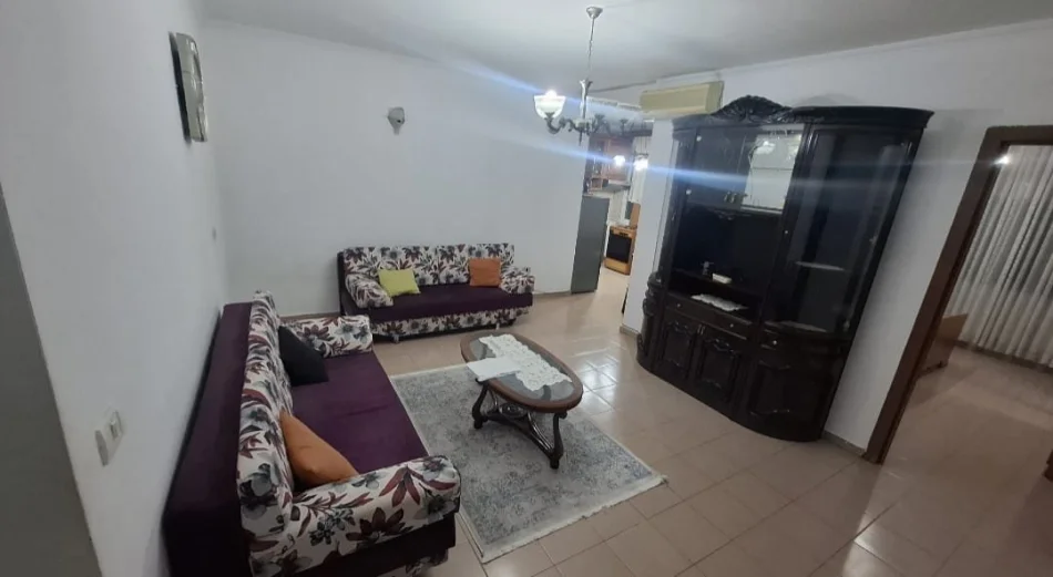 Tirane, jepet me qera apartament 1+1 Kati 9, 70 m² 500 € (Lulishtja)