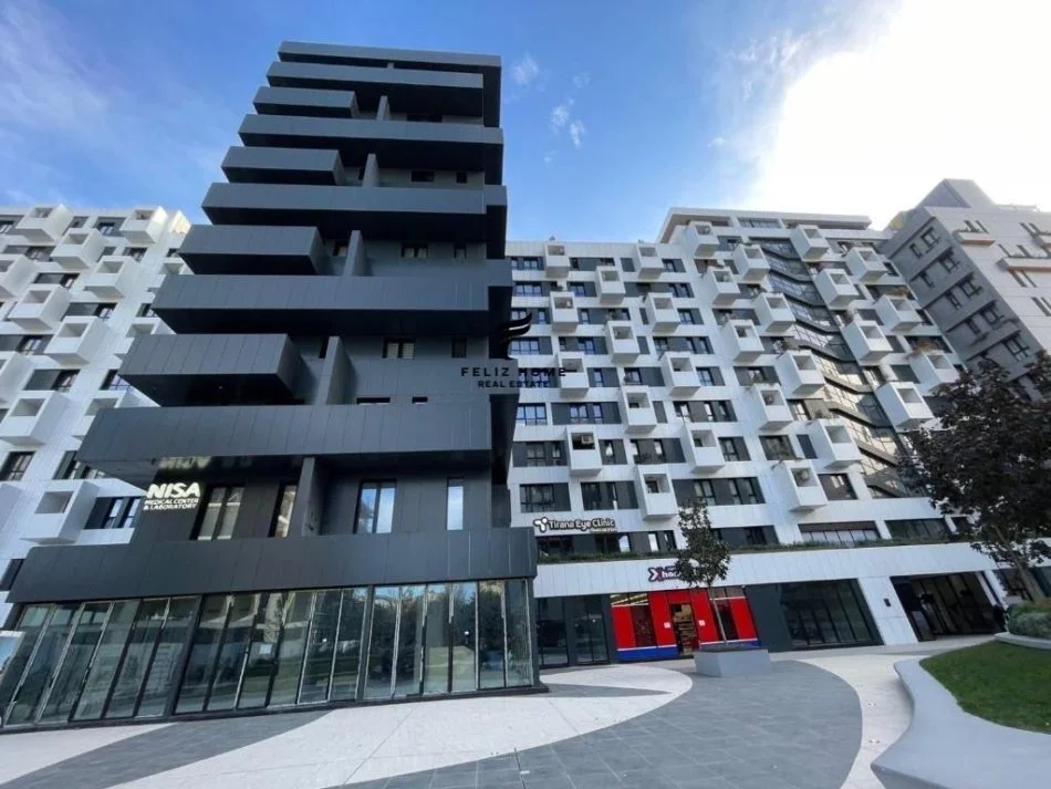Tirane, Apartment for Sale 3+1+Balcony, 5th Floor, 147 m² 367,500 € (SQUARE 21)