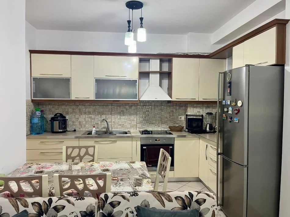 Tirane, 2+1 Floor 1, 125,000 €