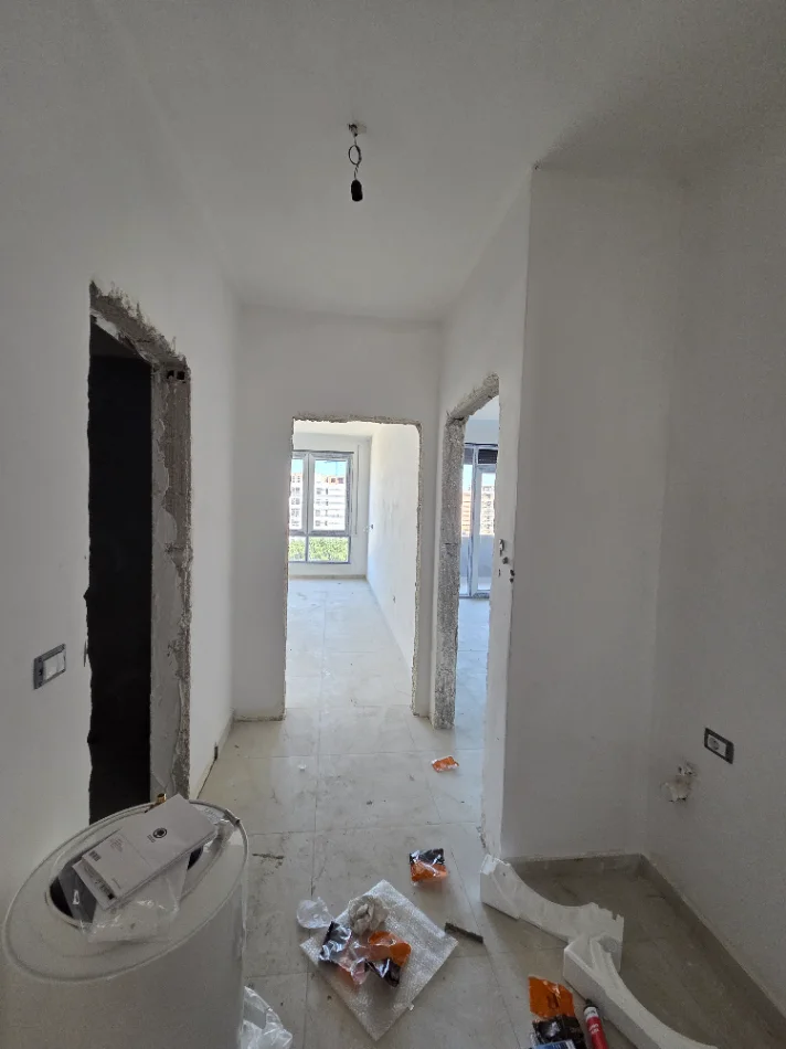 Tirane, appartamento 1+1 con balcone, 66 m² 99.630 € (Qerret)