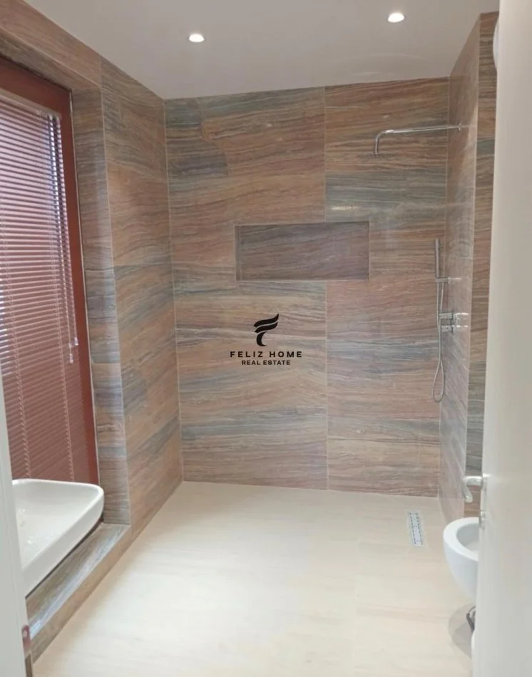 Tirane, vendesi appartamento 1+1+Balcone Piano 7, 70 m² 220.000 € (VIA KAVAJES)