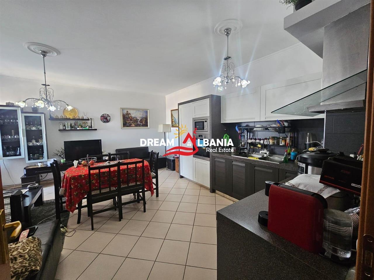1+1 Apartment for Sale on Kavajes Street (ID 41111014)