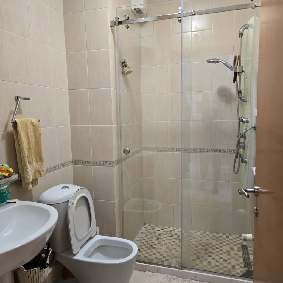 Tirane, vendi, appartamento 2+1+Balcone Piano 8, 130 m² (Vaso Pasha)