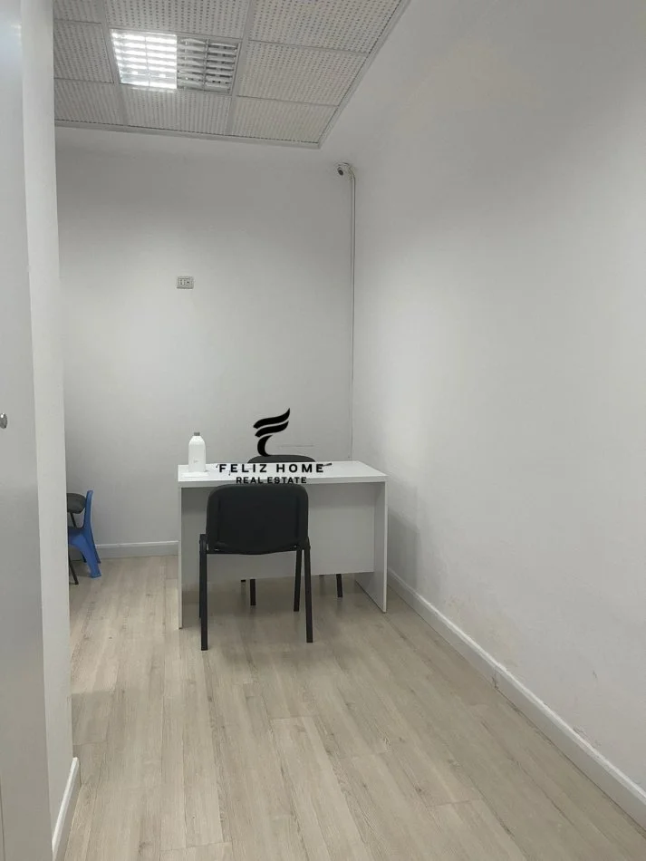 Tirane, shitet apartament 1+1 Kati 1, 32 m² 95.000 € (SELVIA)