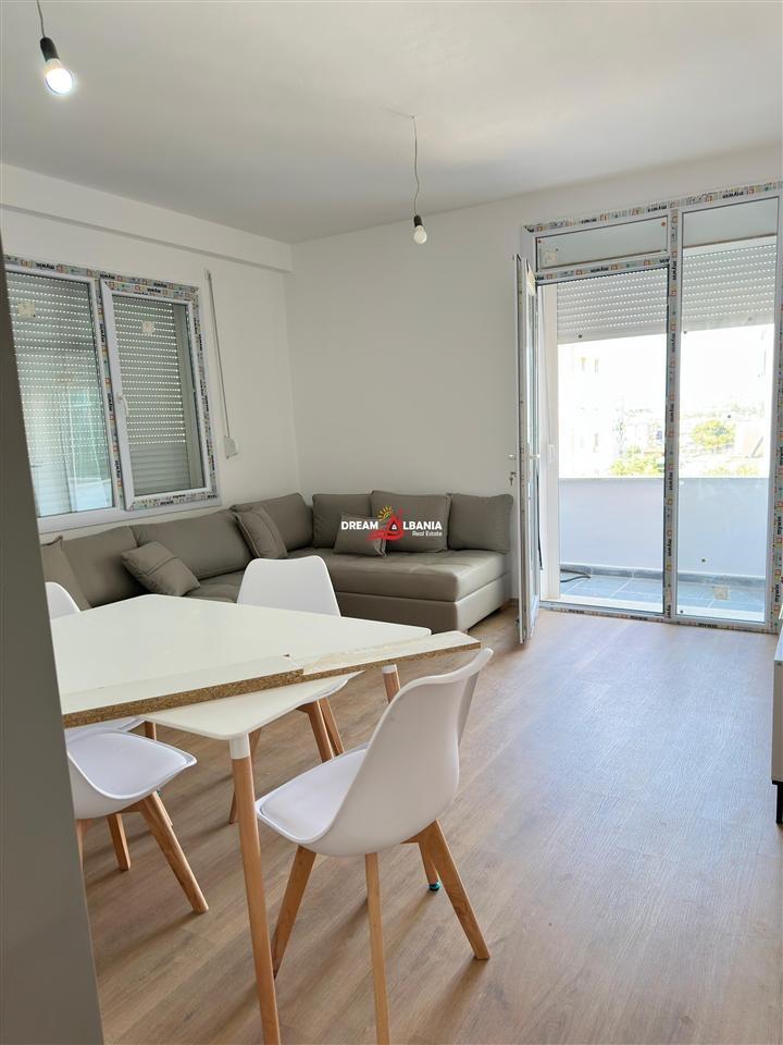 Apartament 2+1+parkim ,me qera , Fusha e Aviacionit
