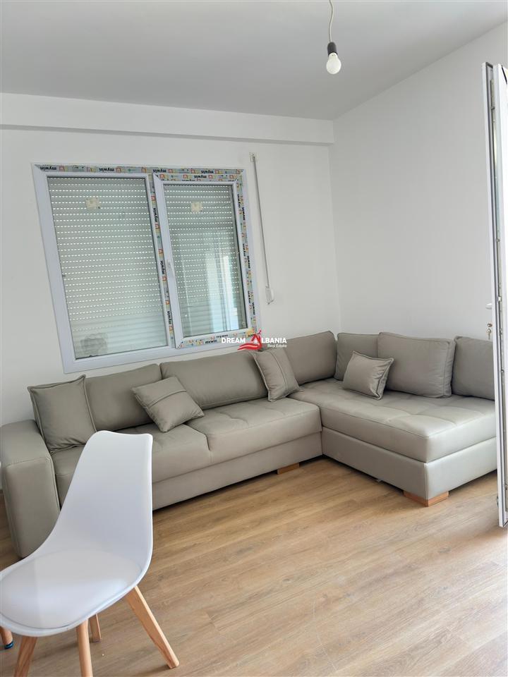 Apartament 2+1+parkim ,me qera , Fusha e Aviacionit