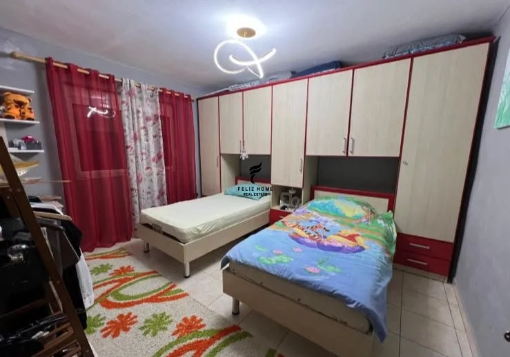 Tirana, for Sale 3+1, 4th Floor, 120 m², €180,000 (ALI DEMI)