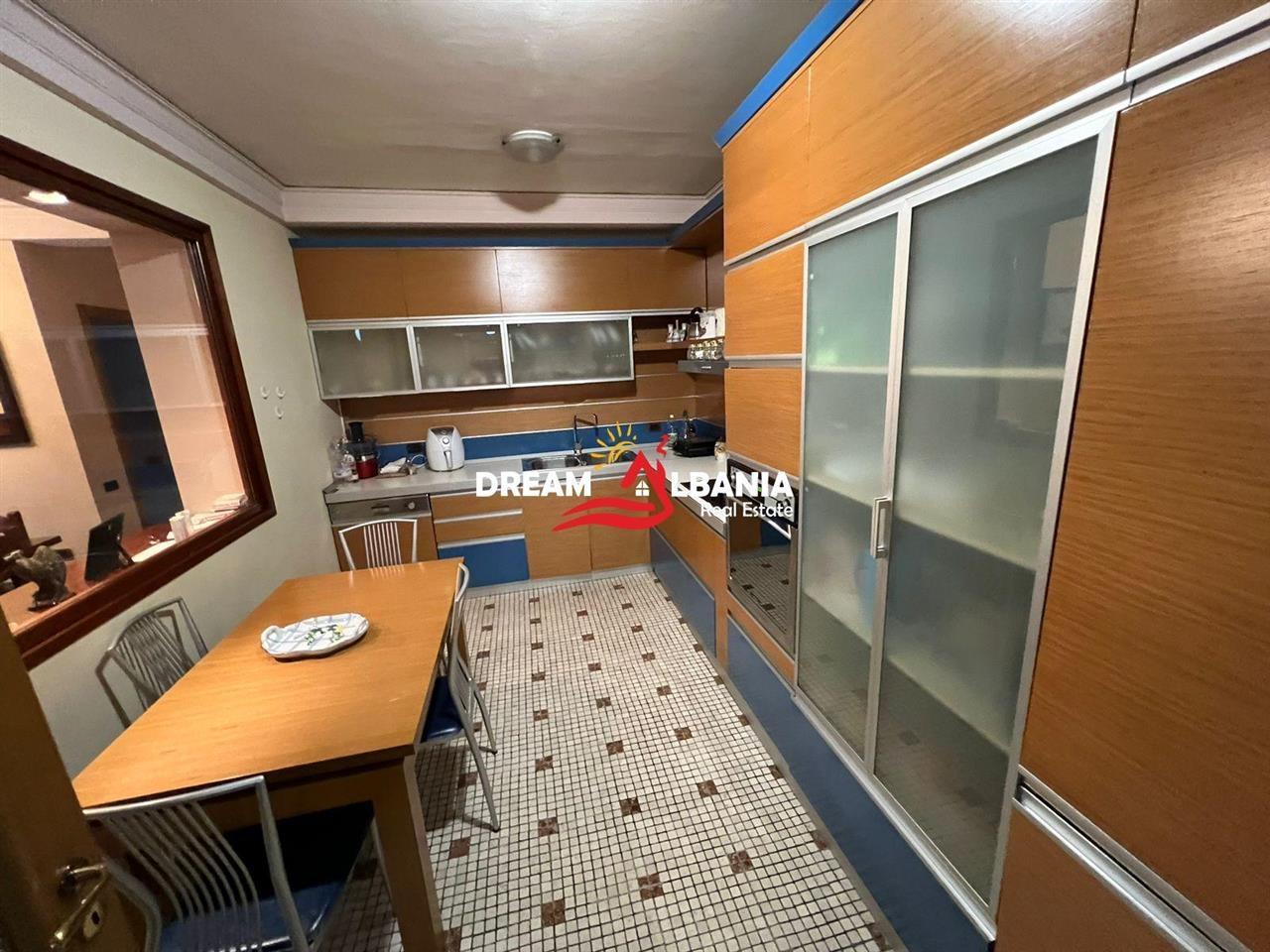 3+1 Apartment for Rent in Rrugen e Elbasanit (ID 4231405)