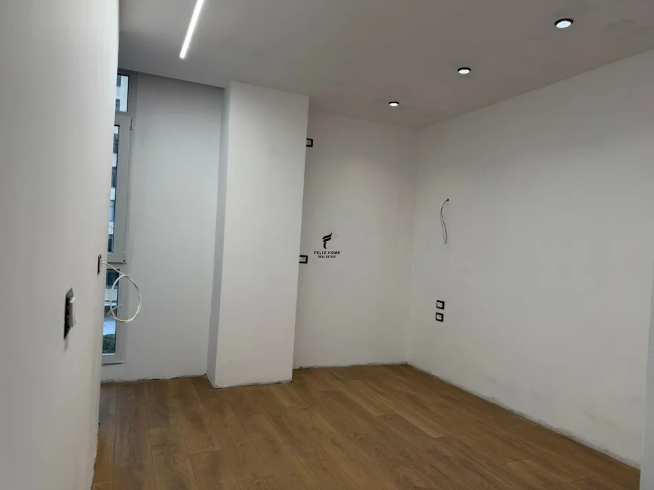 Tirane, vendesi appartamento 1+1 Piano 3, 55 m² 157.000 € (21 DICEMBRE)