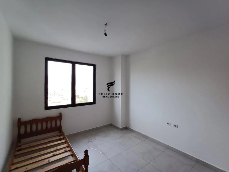 Tirane, vendesi appartamento 2+1, Piano 6, 109 m² 109.000 € (KAMEZ)