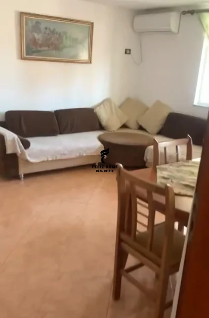 Tirane, affitto appartamento 3+1 Piano 6, 93 m² 700 € (PIAZZA RI)