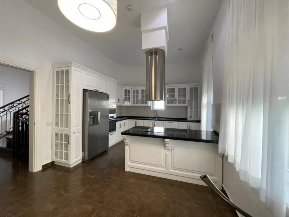 Tirane, Rent a 3-Story Villa, 660 m², €4,800 (ROLLING HILLS)
