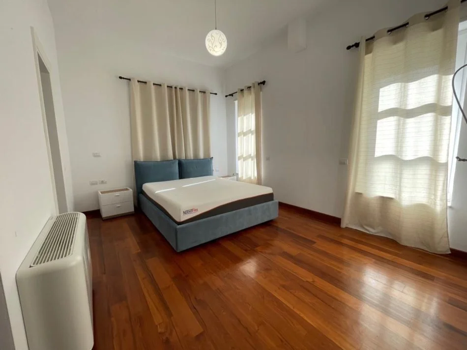 Tirane, Rent a 3-Story Villa, 660 m², €4,800 (ROLLING HILLS)
