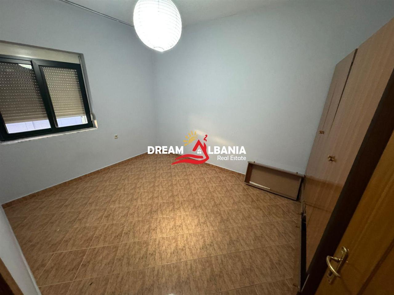 Jepet me qera vile 3 kateshe në Don Bosko (ID 4251406)