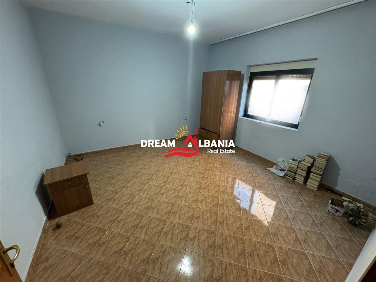Jepet me qera vile 3 kateshe në Don Bosko (ID 4251406)