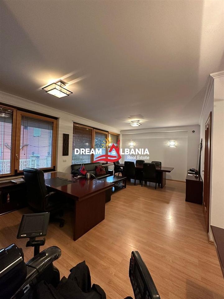 Villa for Rent on Mine Peza Street (ID 4251060)