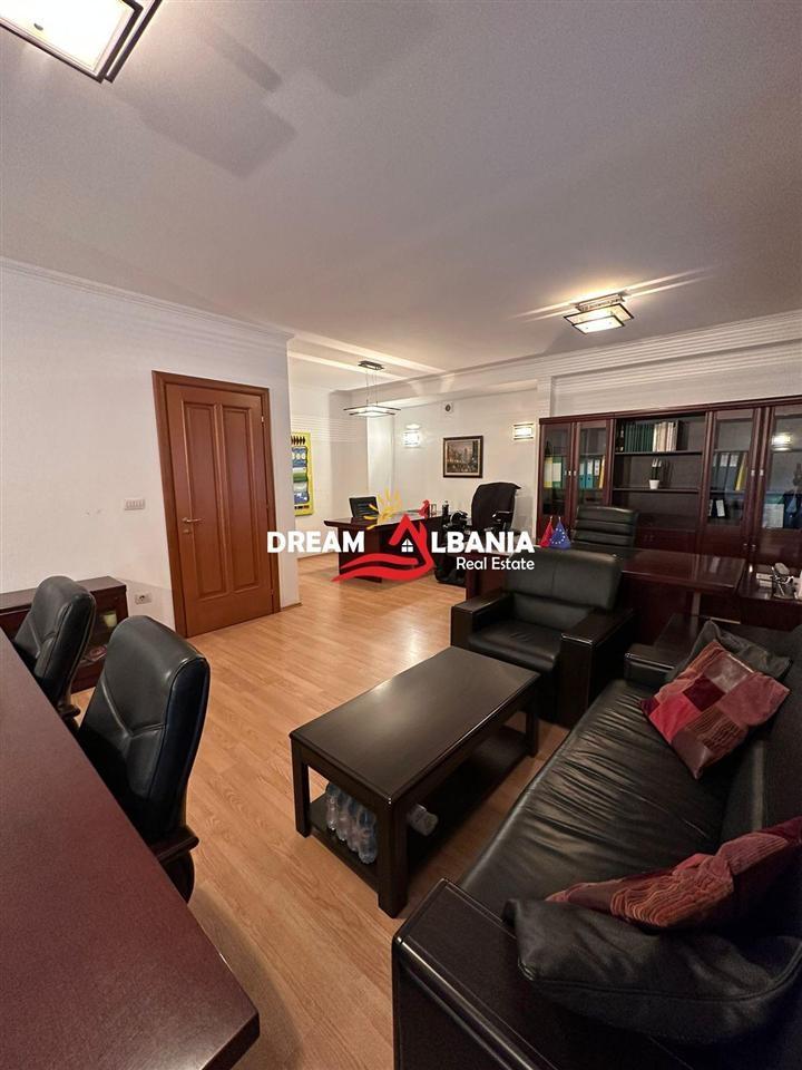 Villa for Rent on Mine Peza Street (ID 4251060)
