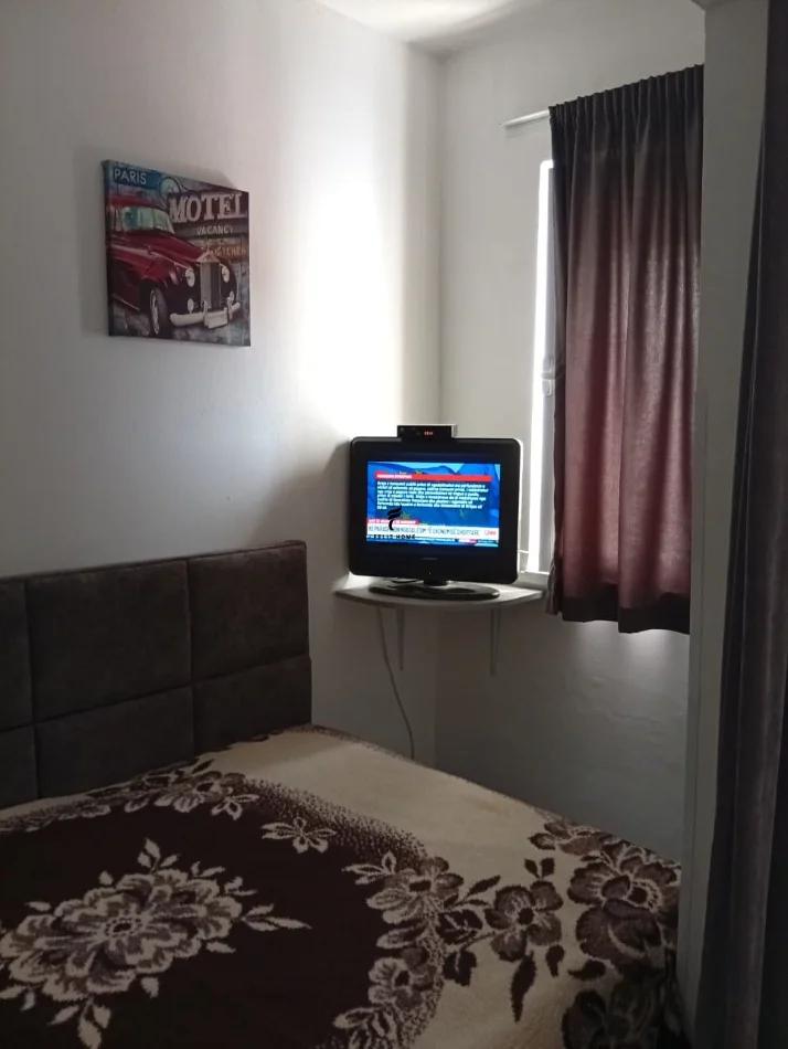 Tirana, appartamento 1+1 in affitto, Piano 4, 50 m², 600 € (BRRYLI)