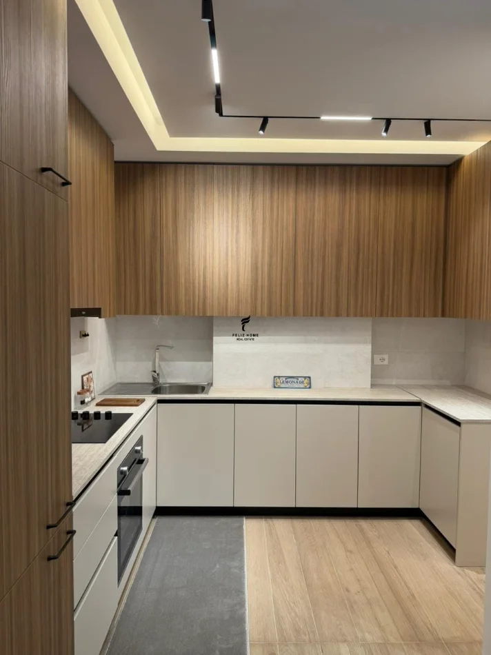 Tirana, affitto appartamento 1+1 al terzo piano, 72 m², 720 € (ZOGU I ZI)