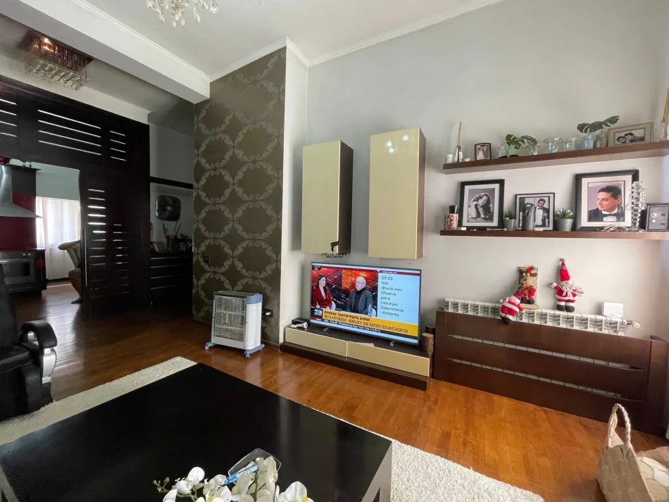 Tirane, Apartment for Rent 2+1, 120 m², €1,200 (Main Street)