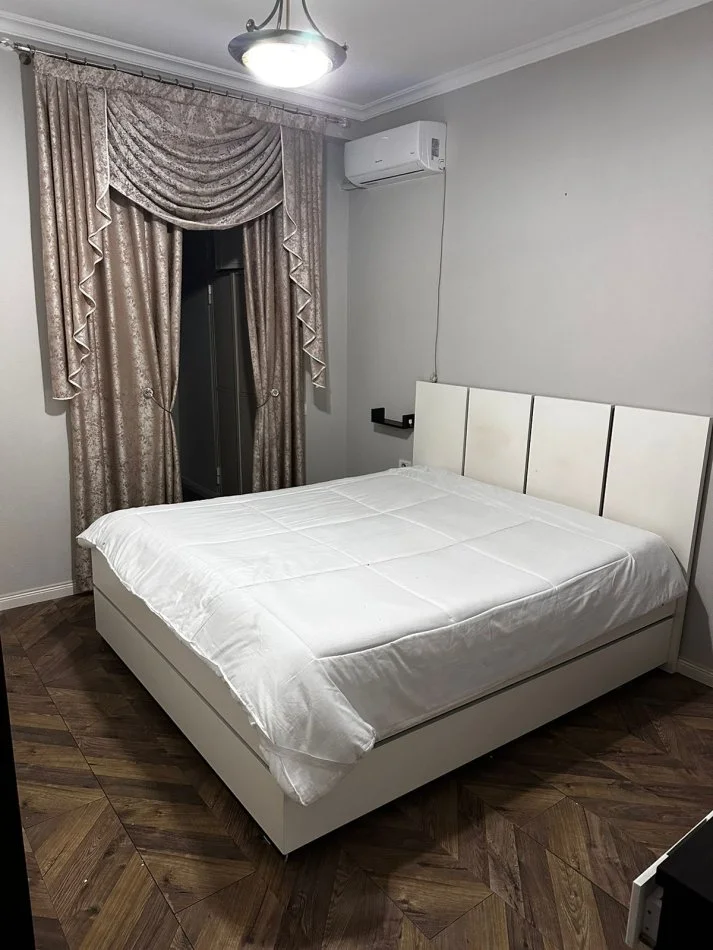 Tirane, apartment for rent, 3+1, 5th Floor, 150 m², €1,000 (Near Tirana Main Station)