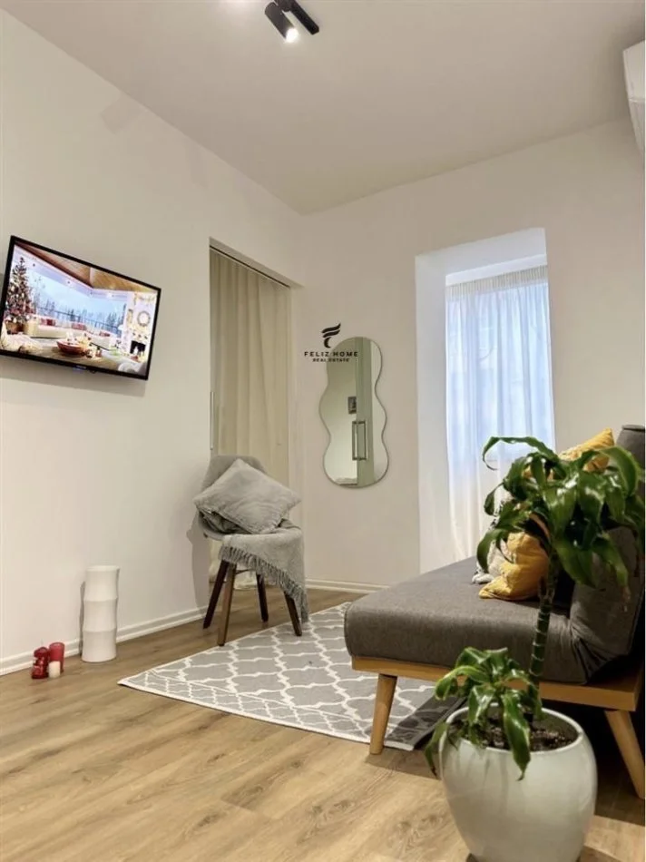 Tirane, affitto monolocale 1+1 al 3° piano, 45 m², 600 € (ACQUA ARTIFICIALE)