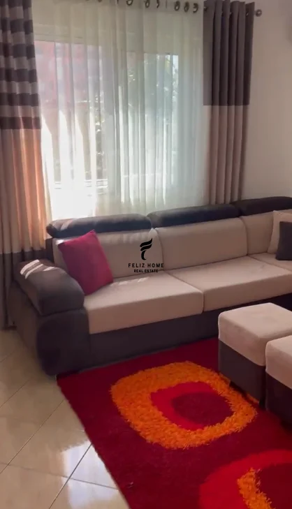 Tirana, affitto appartamento 1+1 al terzo piano, 70 m², 600 € (MYSLYM SHYRI)