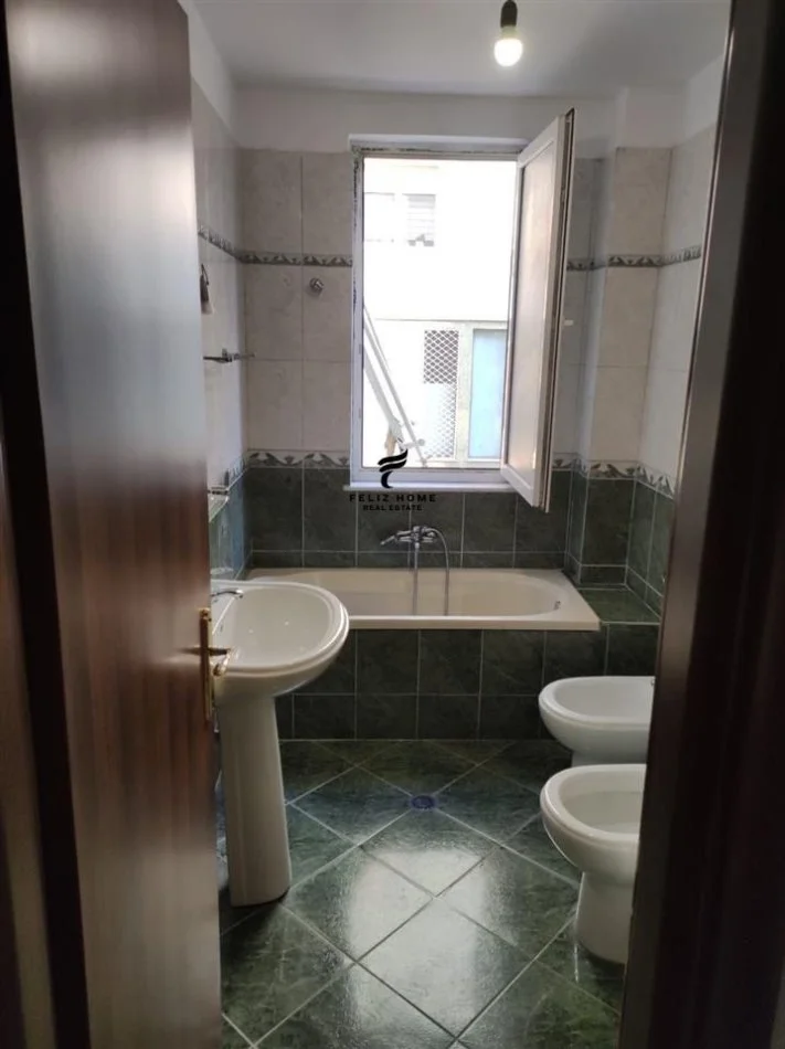 Tirana, Apartment for Rent 2+1, Second Floor, 115 m², €600 (KOPSHTI ZOOLOGJIK)