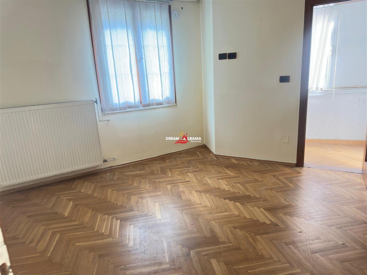 3-Storey Villa for Rent, Paris Municipality (ID 4251422)