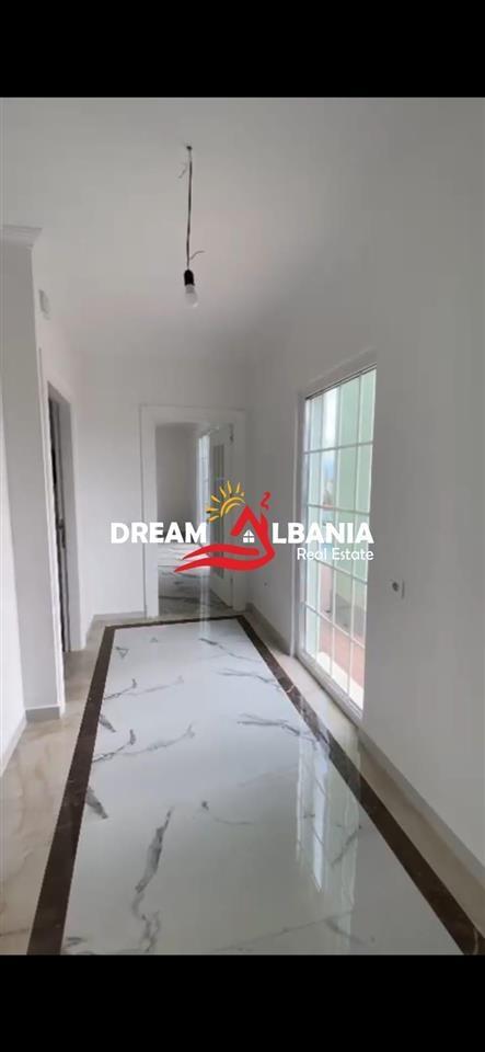 Ambiente per ufficio in affitto a Rrugen Besim Alla (ID 42611274)