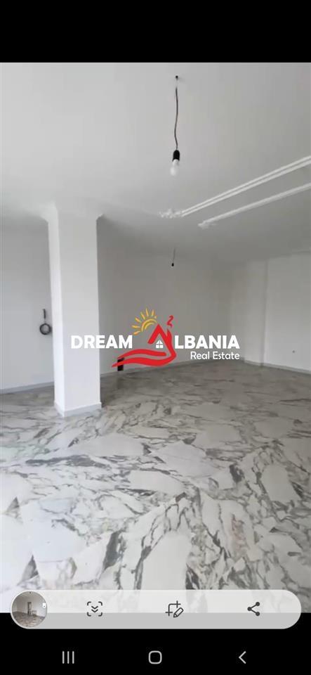 Ambiente per ufficio in affitto a Rrugen Besim Alla (ID 42611274)