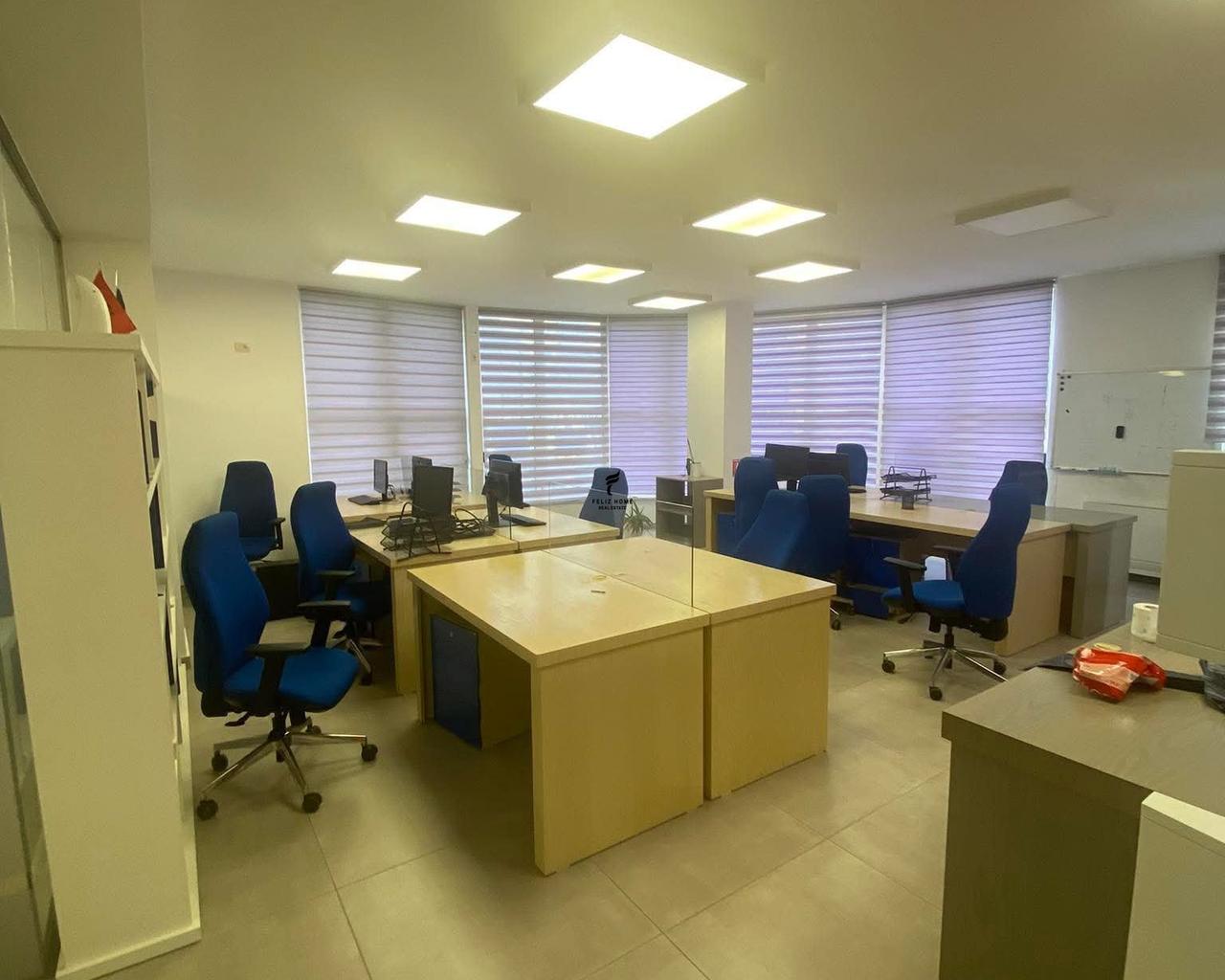 Zyra in affitto di 110 m² nel Comune di Parisit a 180.000 LEKE FH-83888