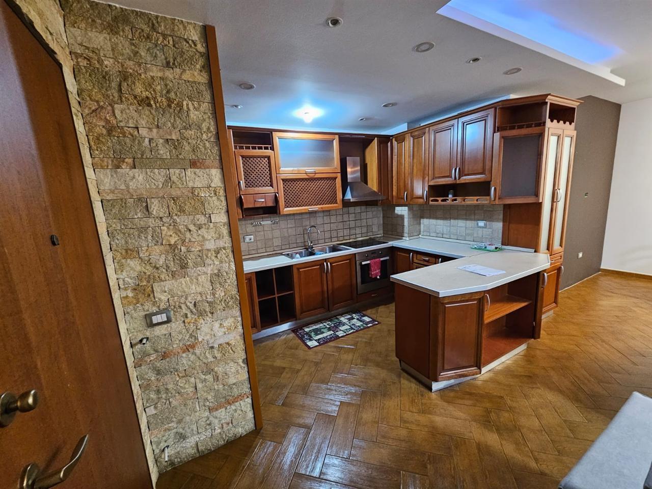 APARTMENT FOR RENT 3+1 LAPRAKE 70,000 LEKE